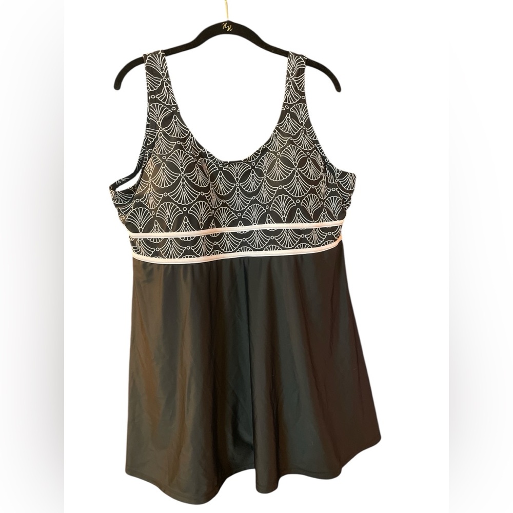 Blair Black and White Women Swimsuit. One Piece, Skirted Swimsuit. Like new.